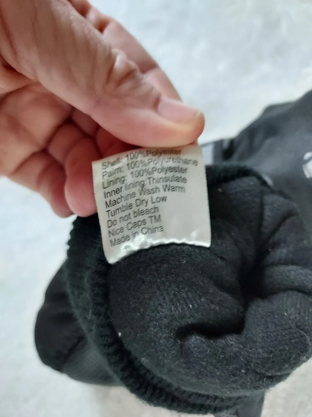 3M Black Kids Winter Mittens Thinsulate Cold Weather Protection Snow Ski